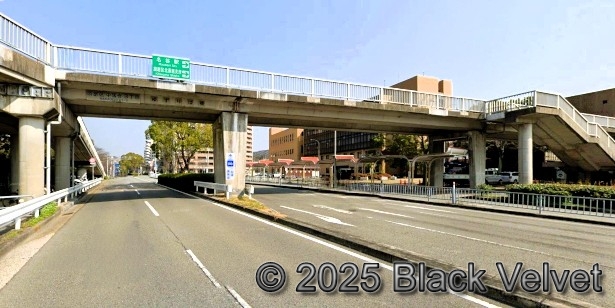 名谷駅前のゆずりは橋